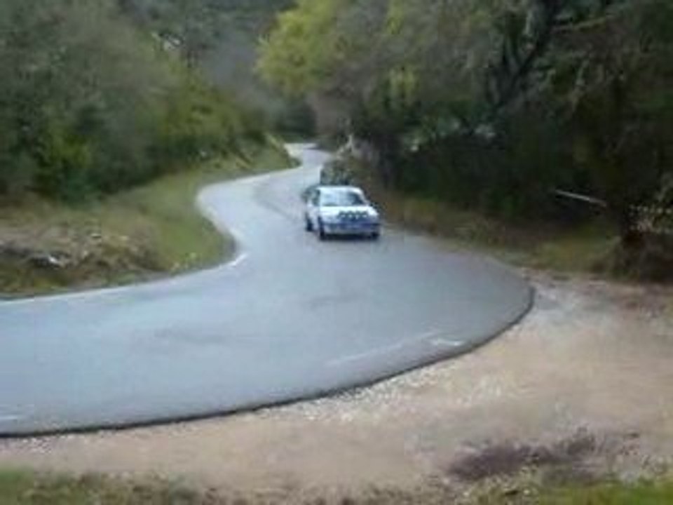 Rallye de venasque 2009 samedi 205 GTI n°101 faure