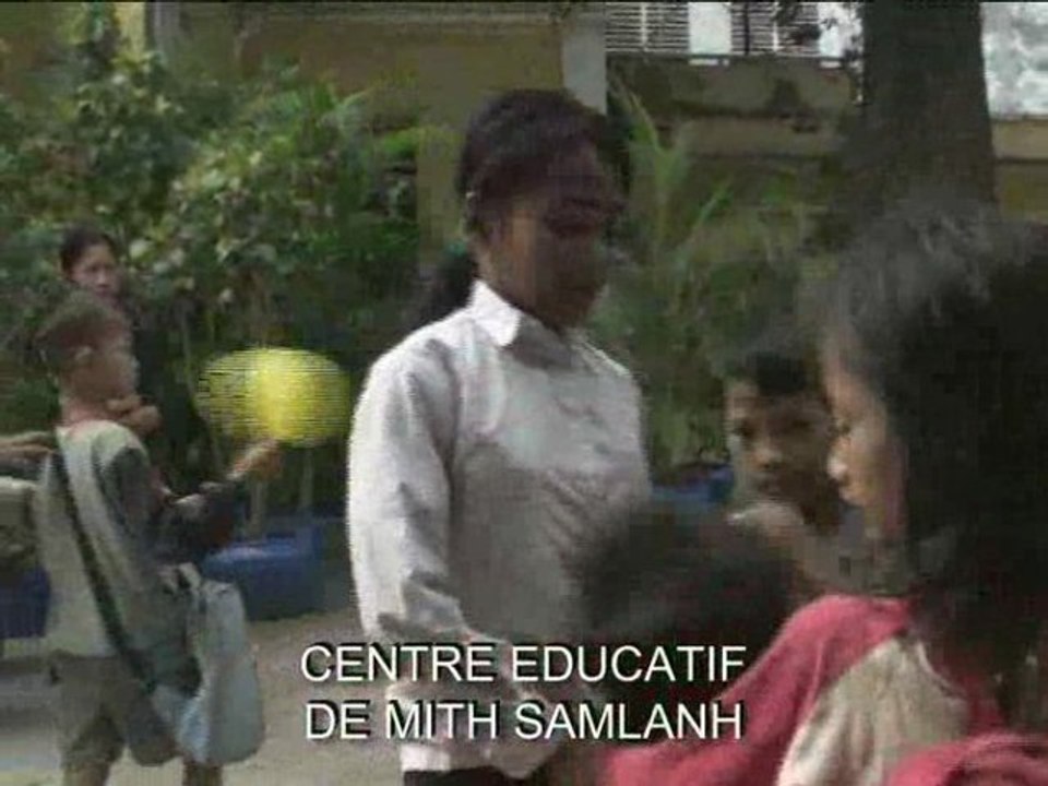 Sesala Tam Pleuwh, les écoliers des rues