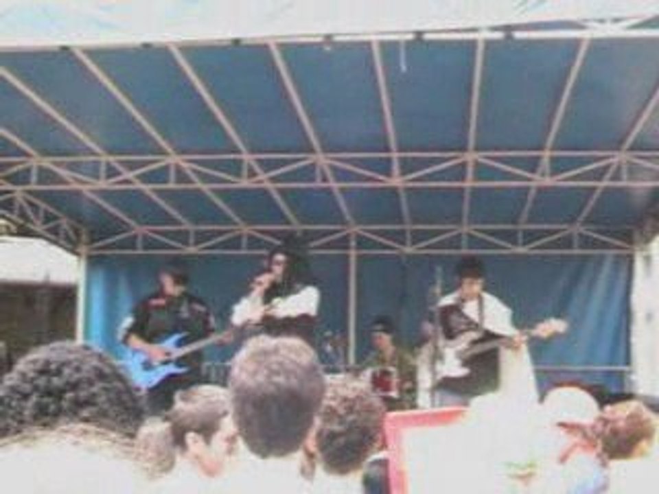 Golden Jackal - Alexis's chocolates (live Lycée Gay Lussac)