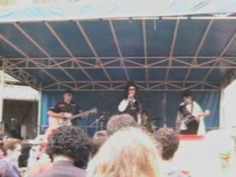 Golden Jackal - My Romantic Chimera (live Lycée Gay Lussac)