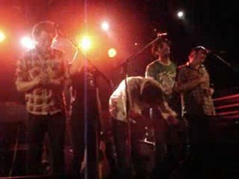 BEWITCHED HANDS ON THE TOP OF OUR HEADS // 15AVRIL2009 @ UBU