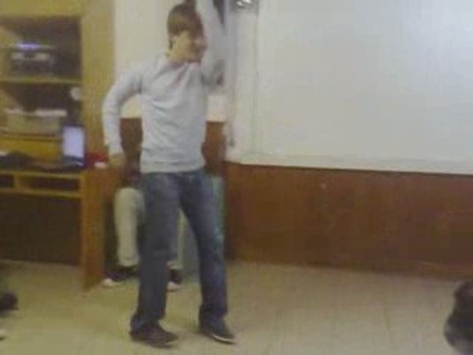 Chewiwi Coco Dance Clip