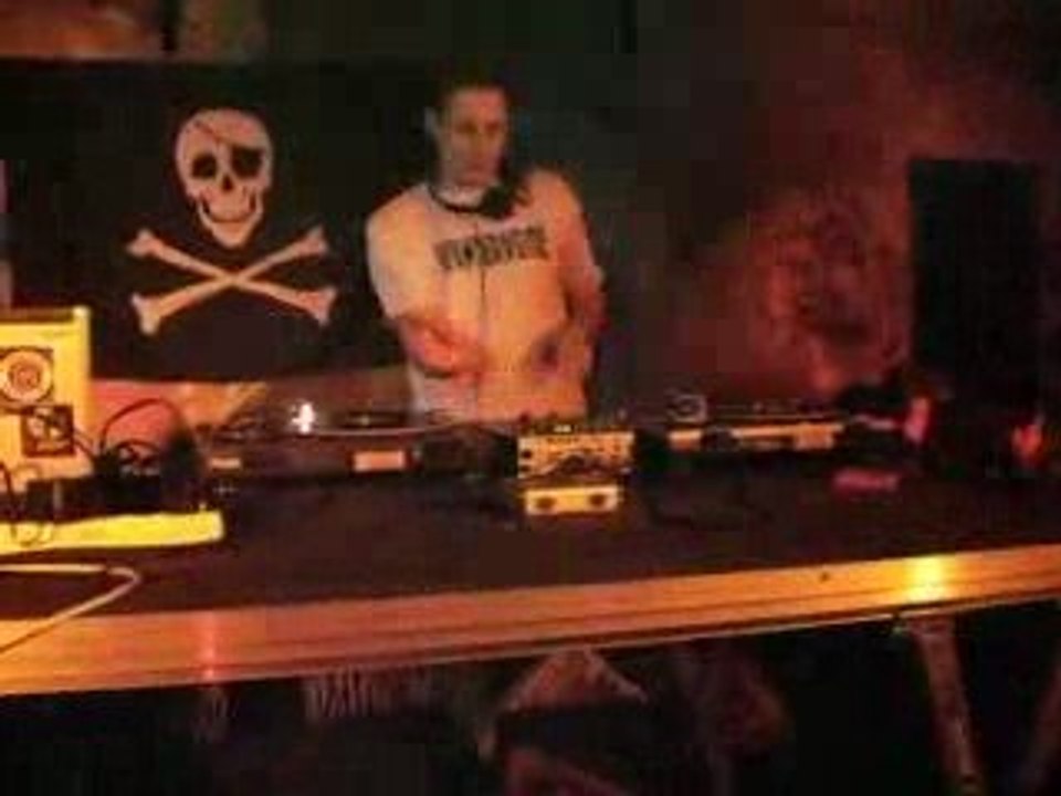 CDS @ITS HARDCORE TIME NANTES