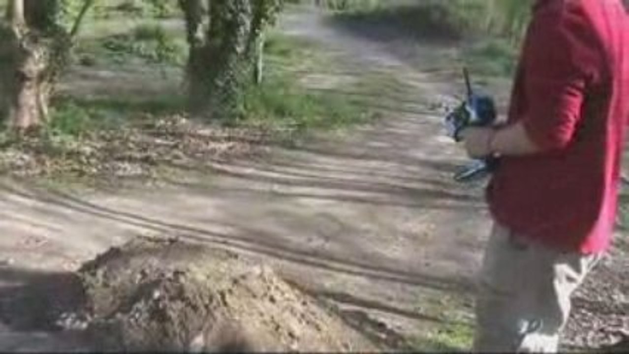 Losi 8Ight-t VS Supermaxx