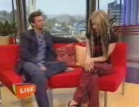 Avril Lavigne interview at Ryan Seacrest [Part 2/2]