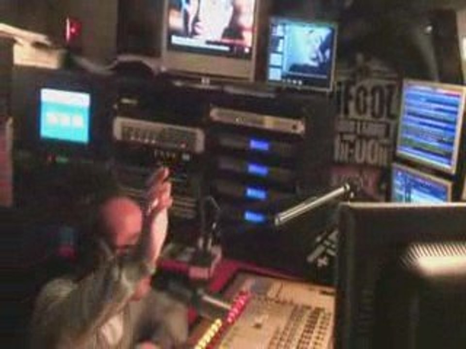 Ciara dans la Radio Libre.