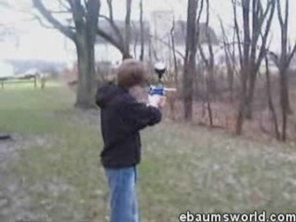Régis fait du paintball