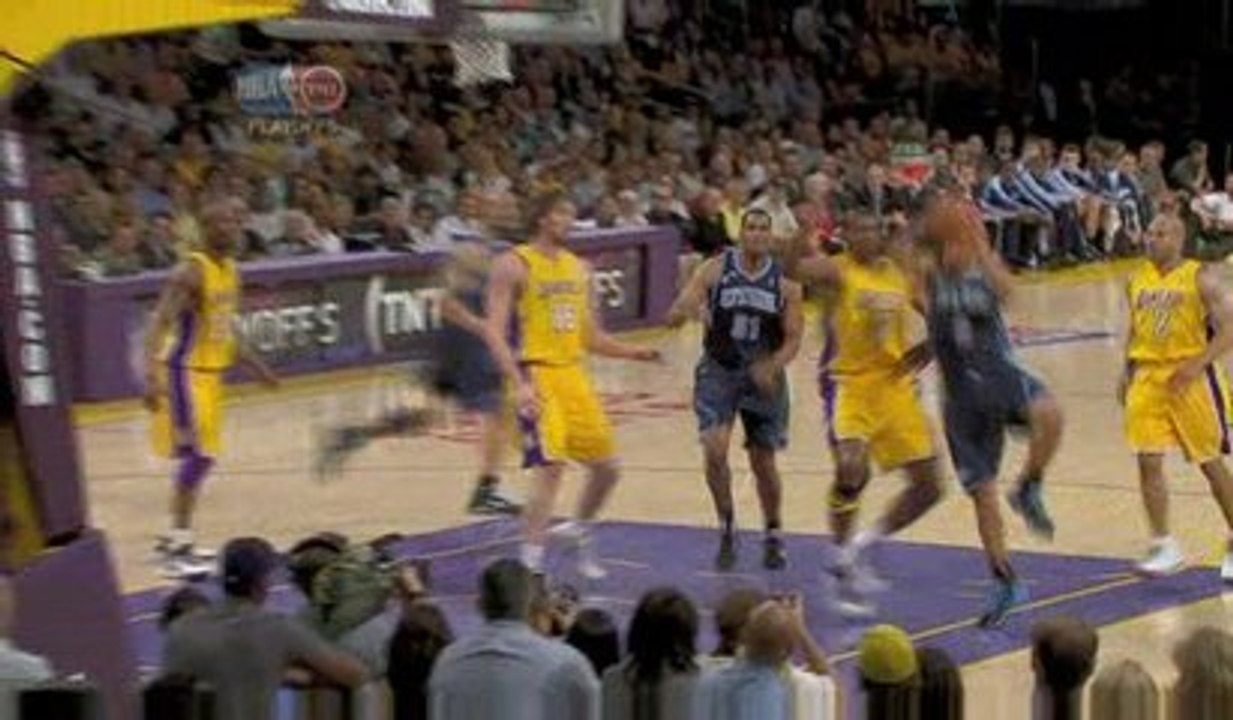 NBA Andrew Bynum Block Deron Williams