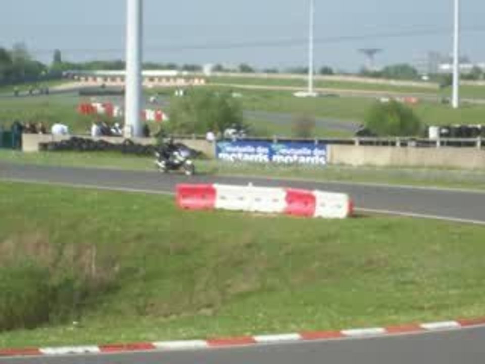 circuit carole sv 650 s et fz1 julien et nico 19