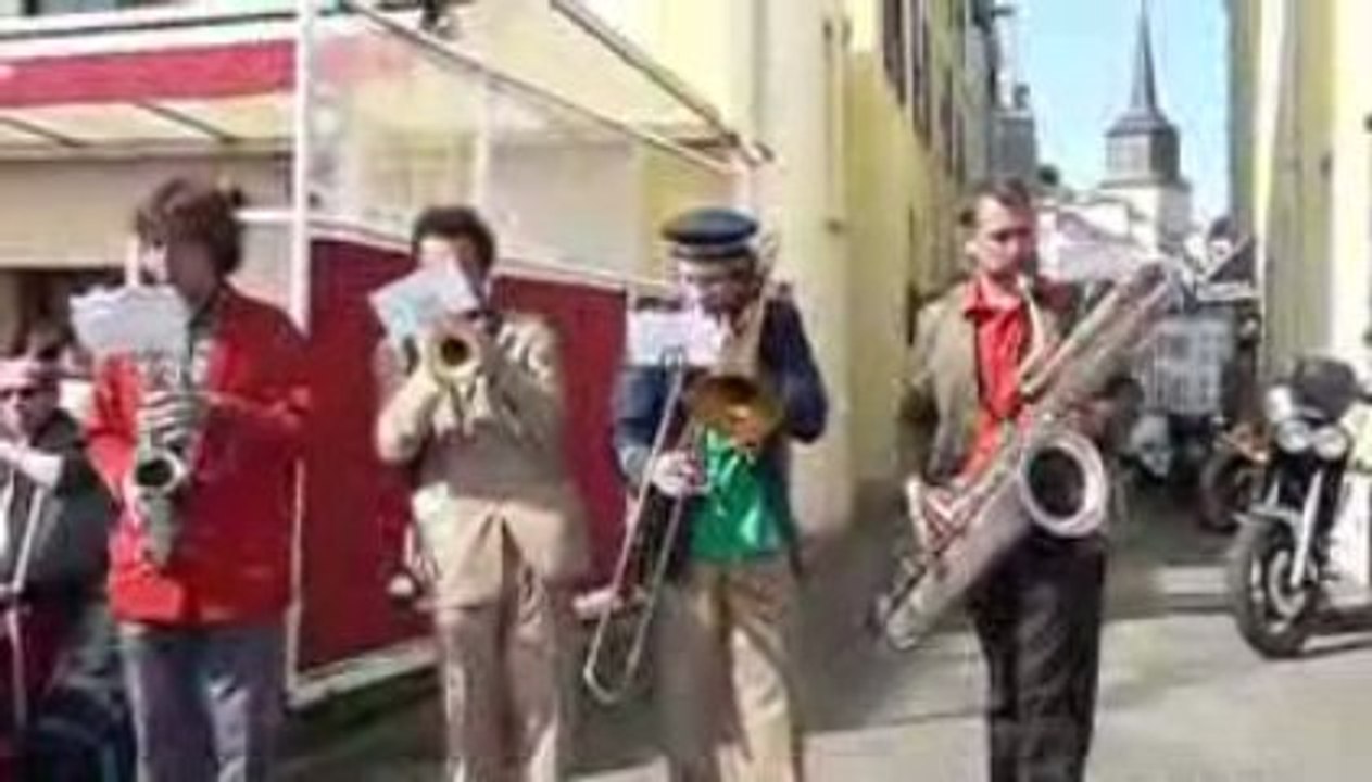 Belle Ile en Mer Fanfare sur le port
