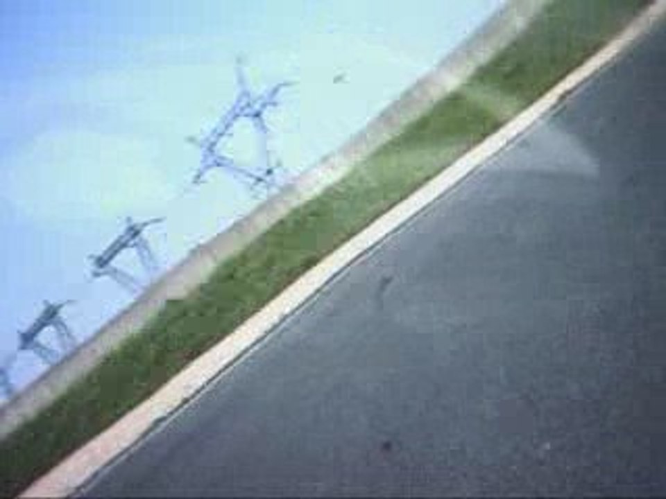 Circuit carole session 2 21avril 2009 sv 650 s jakièce