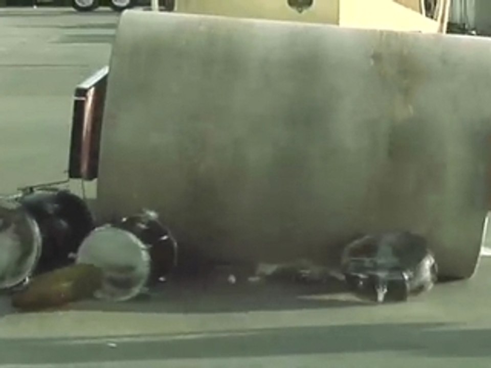 SteamRoller Vs Drums