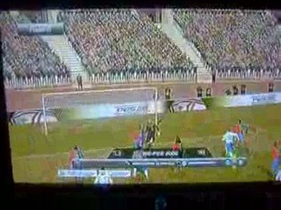 But de Tevez de la tête