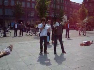 Die-in étudiant place Kleber à Strasbourg 22.04.09