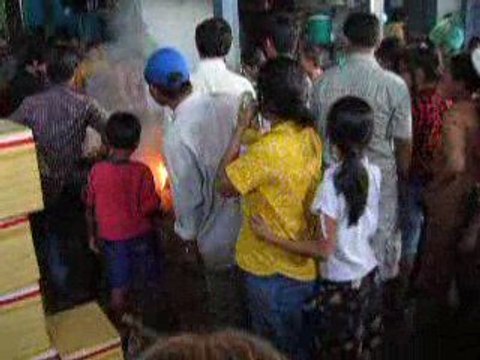 Cambodge 2009 - Psar Leu - Petit incendie