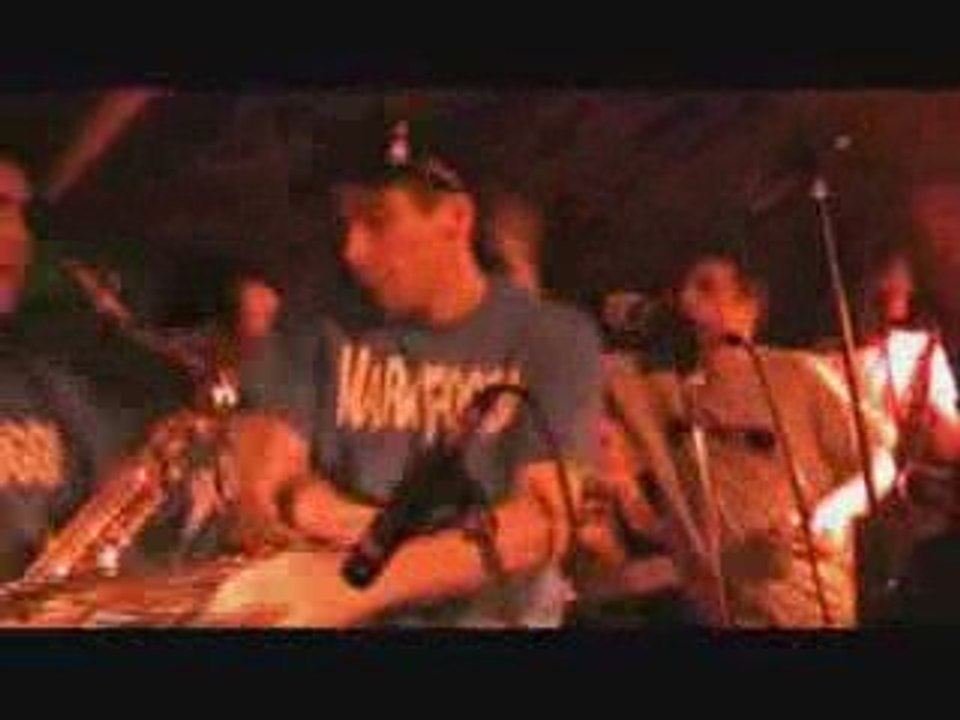 FOGGO'S SKASTERS & BEER BEER ORCHESTRA on stage