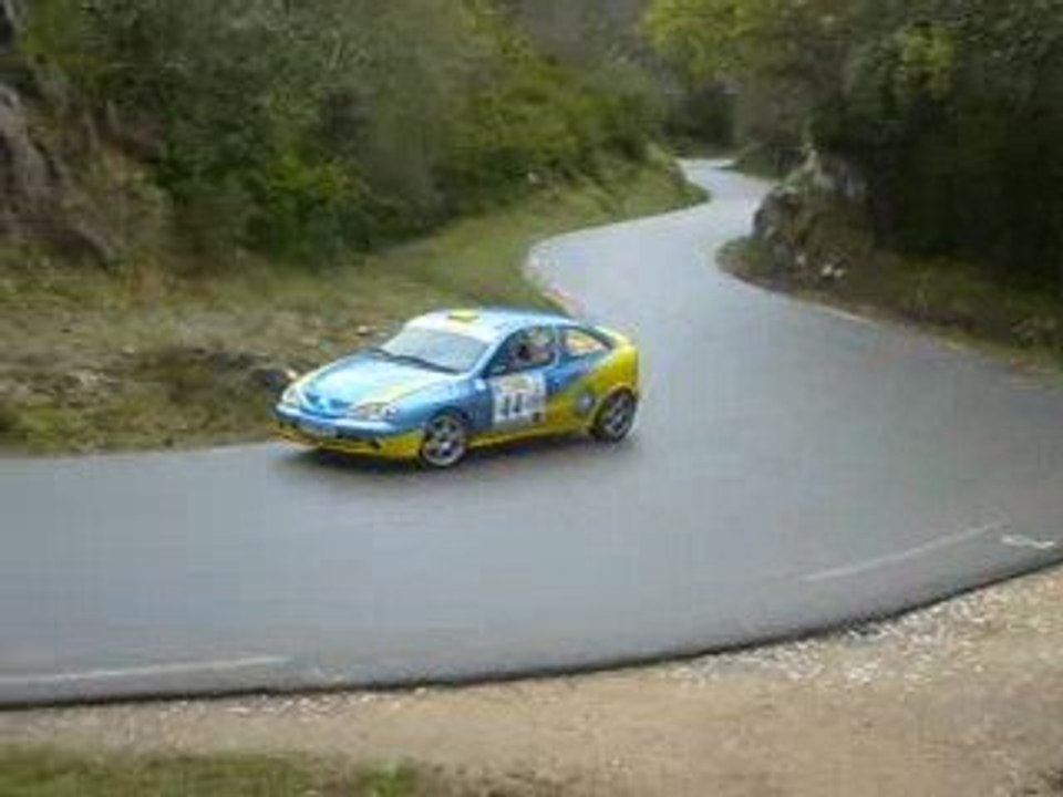 Rallye de venasque 2009 samedi megane cup n°44 risino