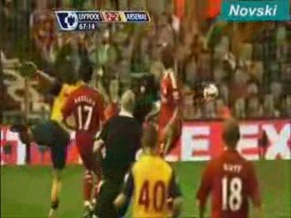 Liverpool 4-4Arsenal 4 buts de ashavin 24/04/09