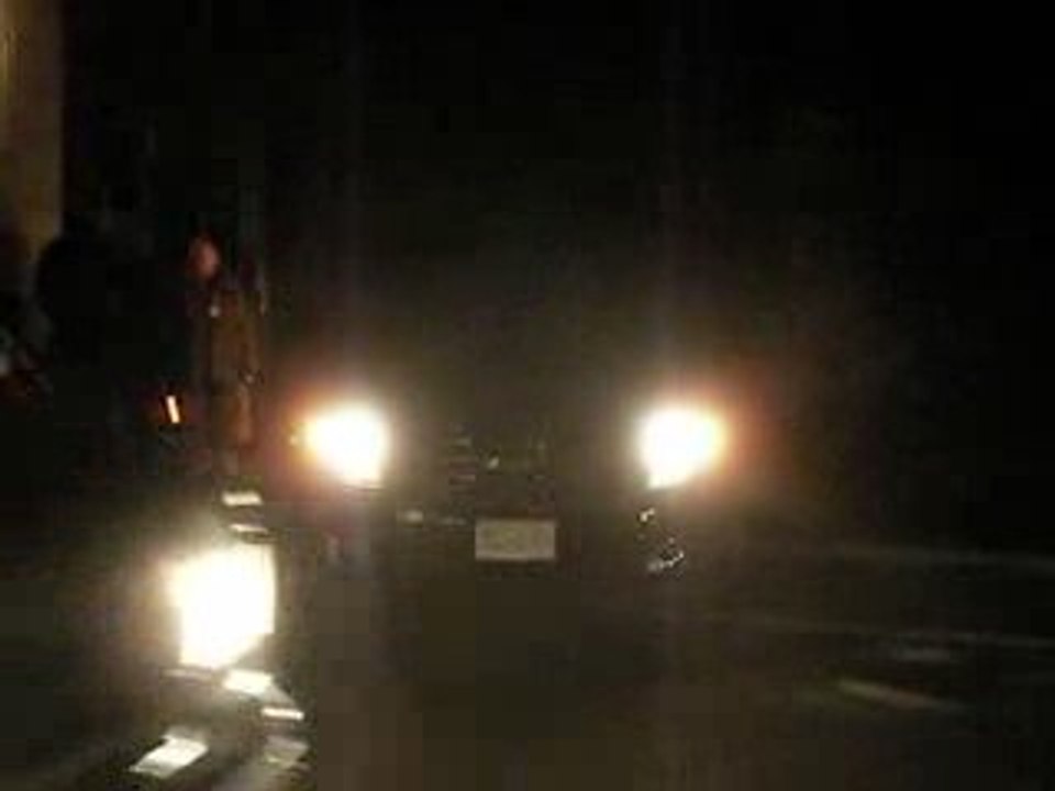 Kristen Stewart Robert Pattinson leaving set for lunch break