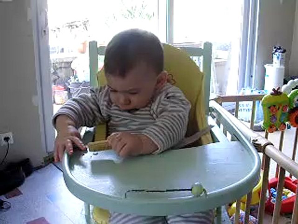 LE PREMIER GATEAU DE TOM