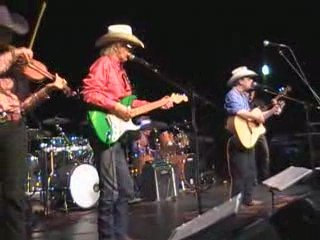 FESTIVAL CONTRY PLOUHA avec les Range HEROES (FR)