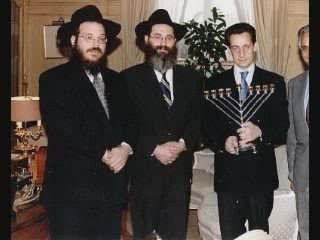 Sarko ont chasse le naturel il revient au galop