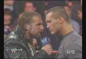 Randy Orton chosit le champion de HHH