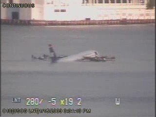 US Airways Flight 1549- Actual Video Of The Crash!