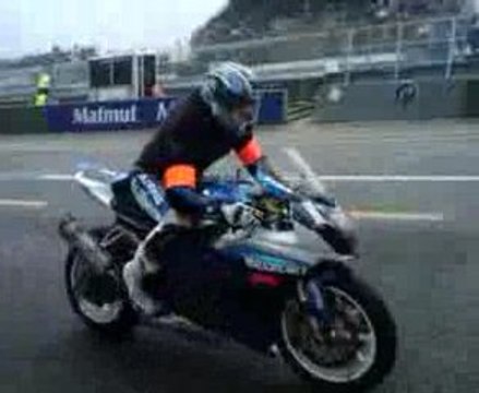 #1 suzuki endurance racing team 24h moto le mans 2009