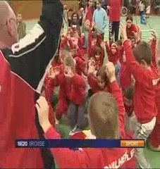 5eme partie reportage sur le Hand 1er pas - Club de Plouvien