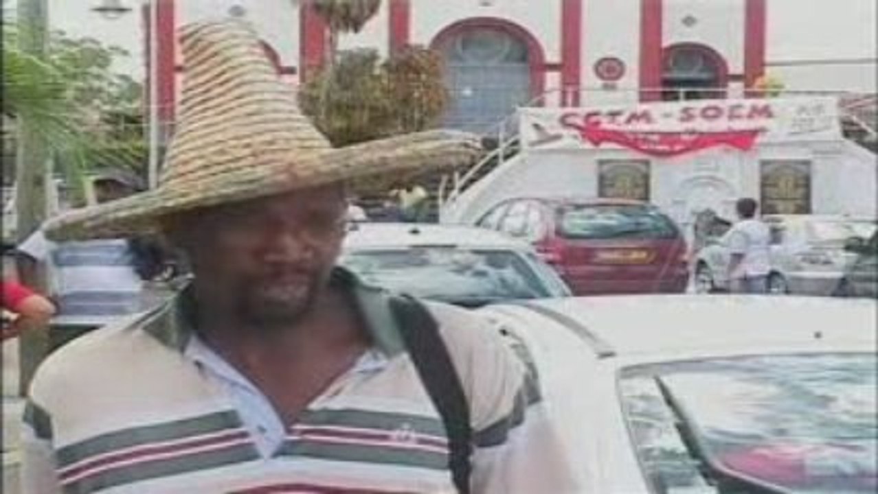 Reportage laurent  RILOS ESTRIPEAUT Greve ville de  ducos