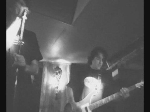 the Flying Pigs - I feel fine - guest: thomas (du groupe Landune)