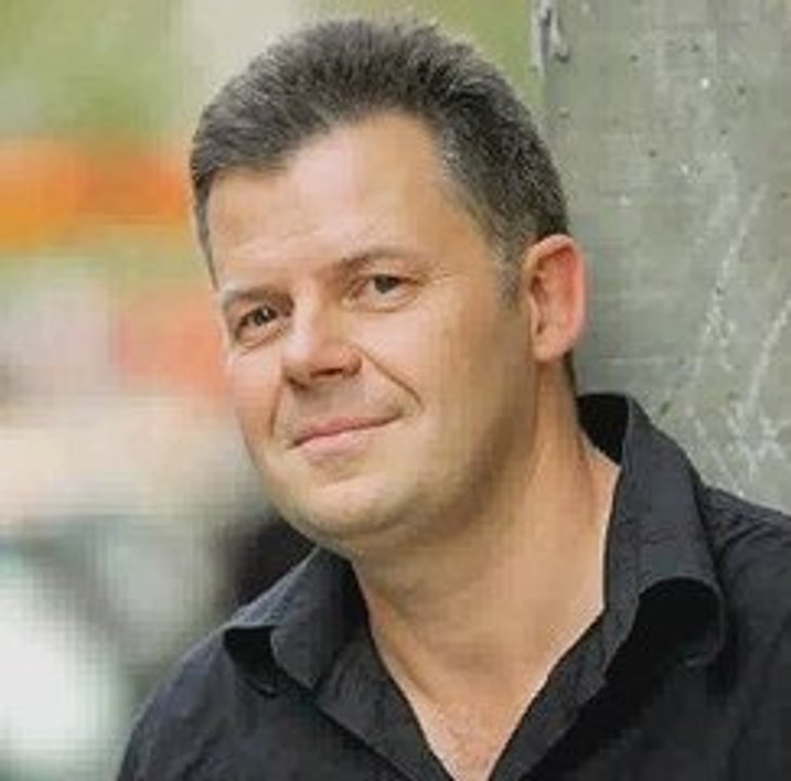 Naulleau évoque la censure en France.