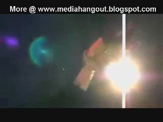 Britney Spears Extensions Fall Out - LMFAO