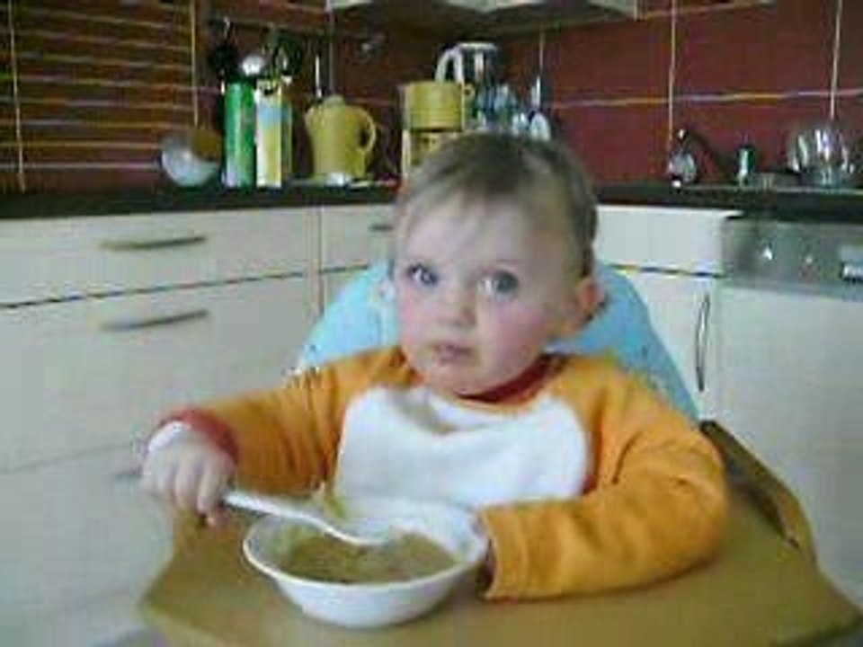 Je progresse avec la cuillere