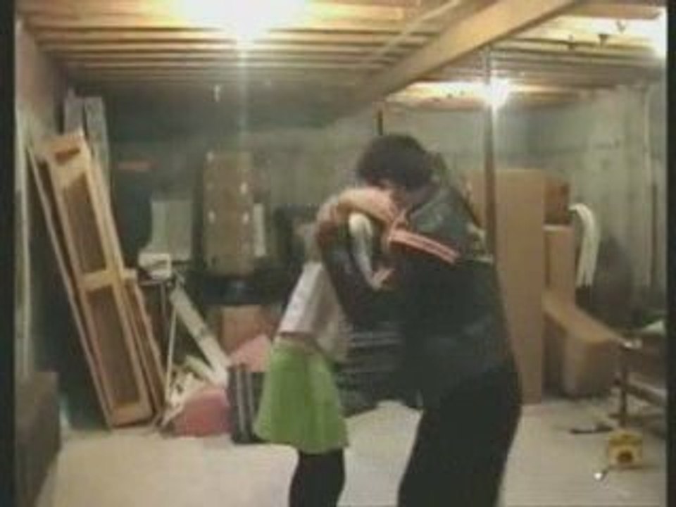 Deux jeunes bolos ricains se prennent pour des karateka'S