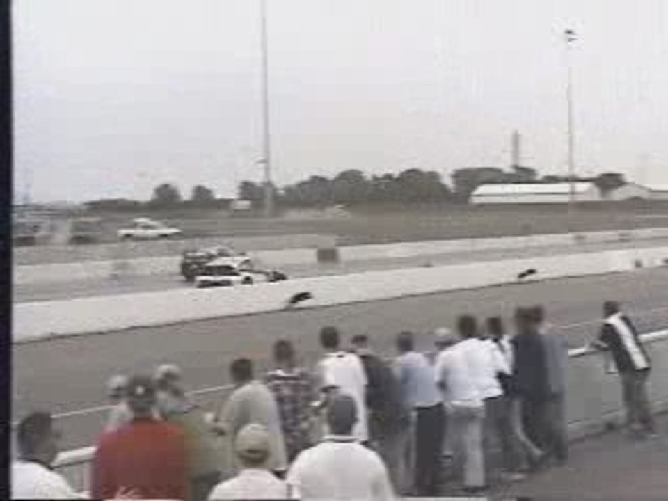 Honda Crx Vs Toyata Supra Drag Race [ www.Garaj06.com ]