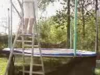 swanton bomb sur trampoline