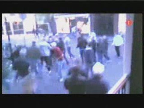 Ajax Hooligans knokken in Volendam