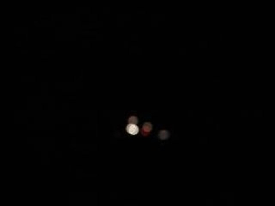 TRIANGULAR UFO OVER LANSING MICHIGAN Video