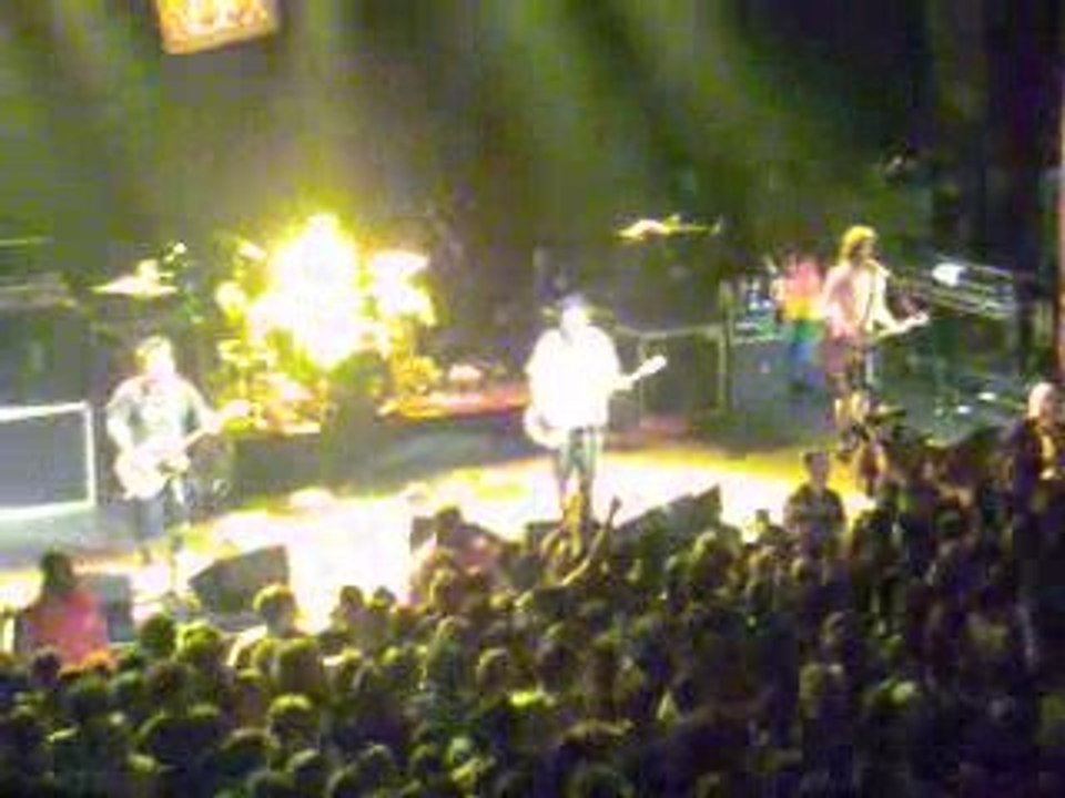 NOFX LIVE PARIS BATACLAN 23042009 Triple Rock