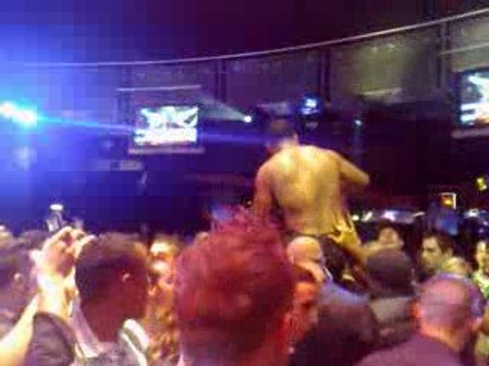 Flo-Rida @ Bozzini ..... Right Round