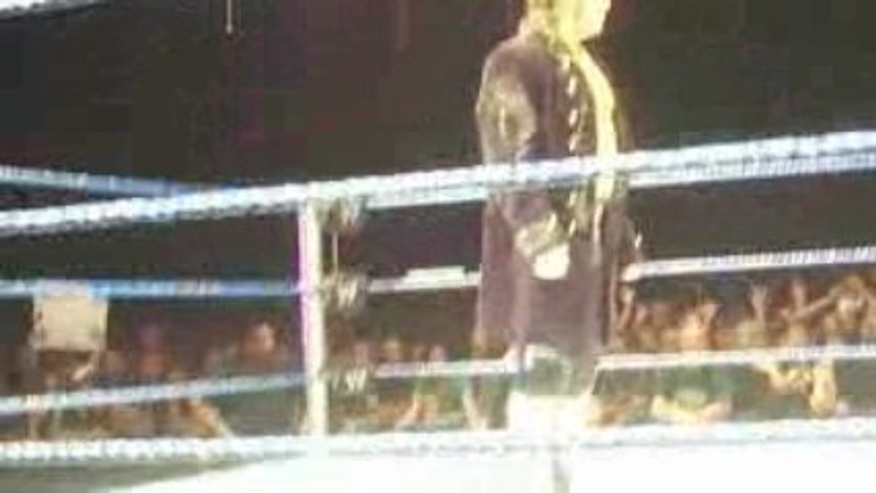 wwe smackdown à Geneve entrée de matt hardy