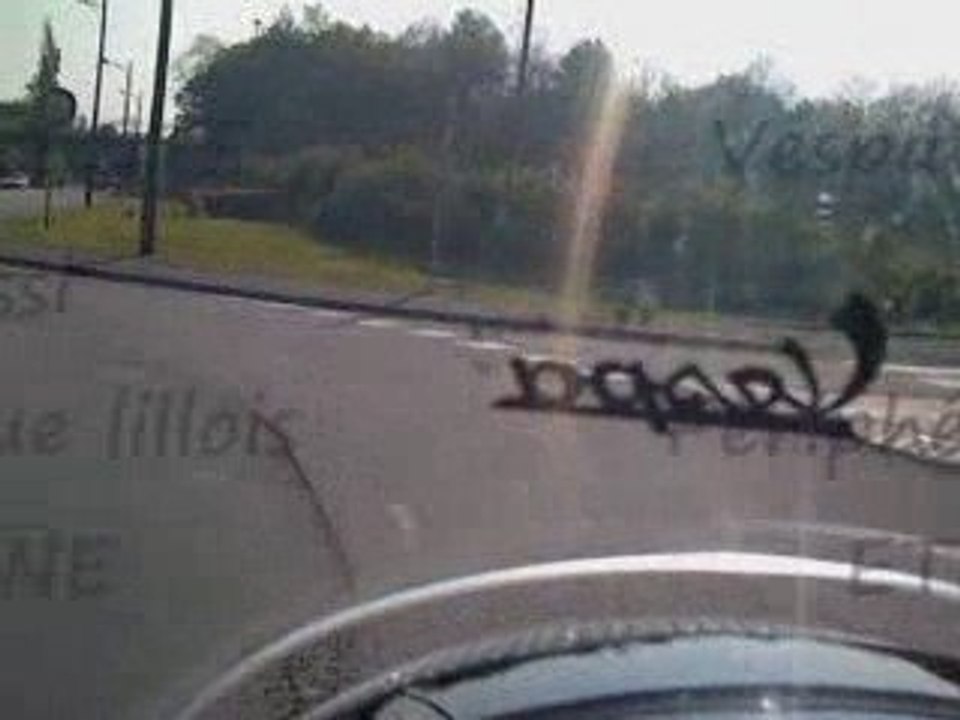 Vespa 200 GTS périphérique lillois ETIENNE