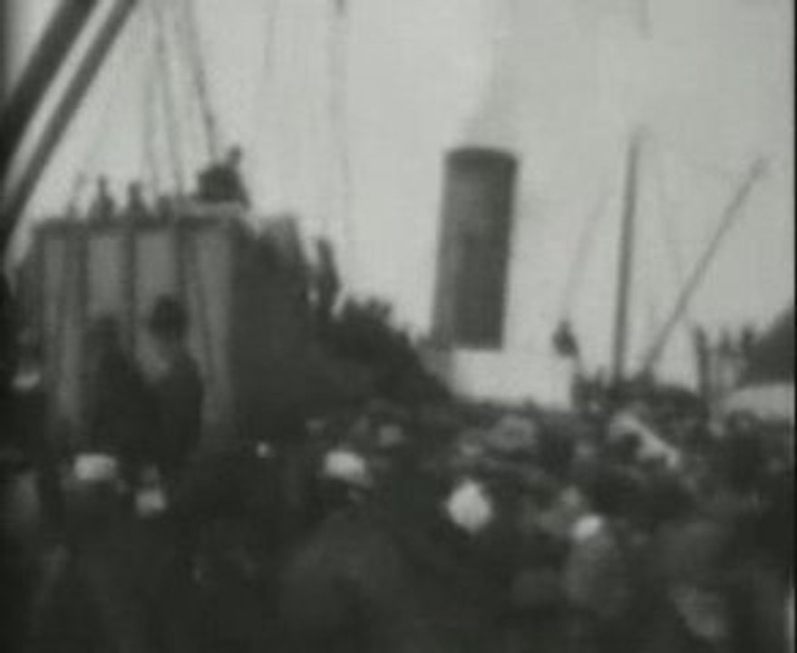 Thomas Edison - 1897 - Horses Loading For The Klondike