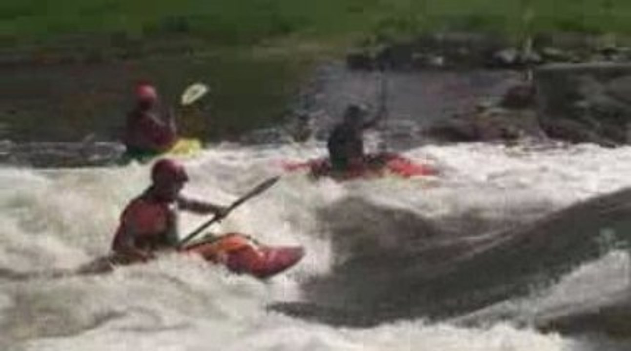 Navigue Tournon Saint Martin le 22/04/09 Vague