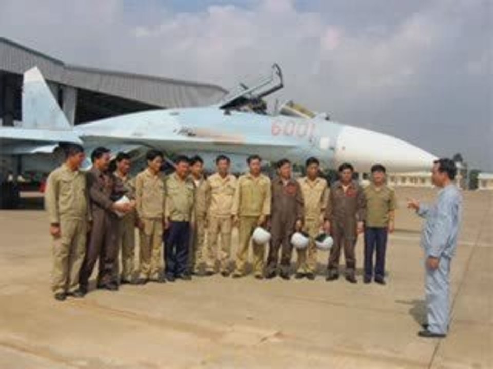 Vietnamese Sukhoi Flankers Su-27_Su-30