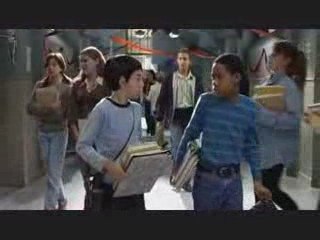 TOUT LE MONDE DETESTE CHRIS 1x06 PARTIE 1 VF