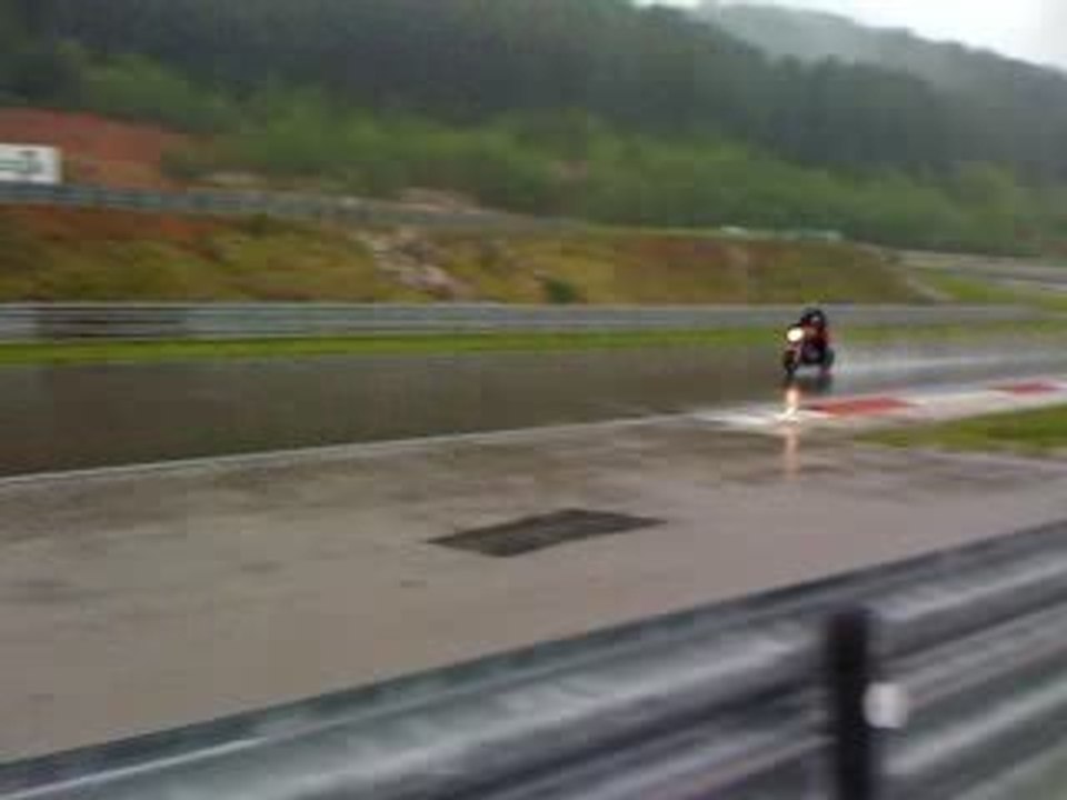 1er roulage ALES POC09...poireau mouillé.