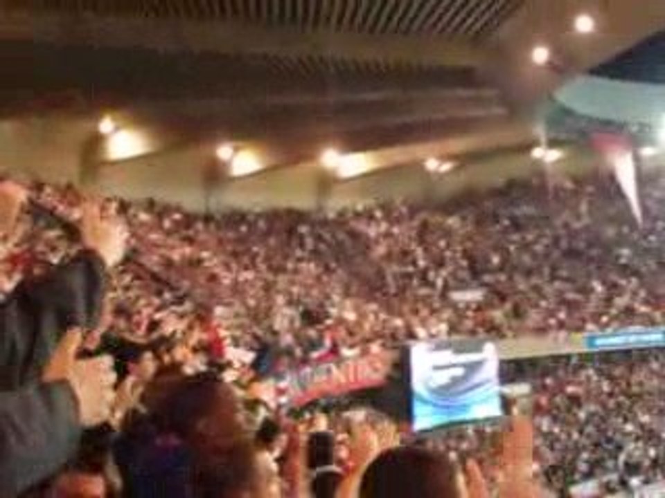 PSG - DYNAMO KIEV  UEFA 2009 ECHANGE AUTEUIL BLEU/ROUGE/G